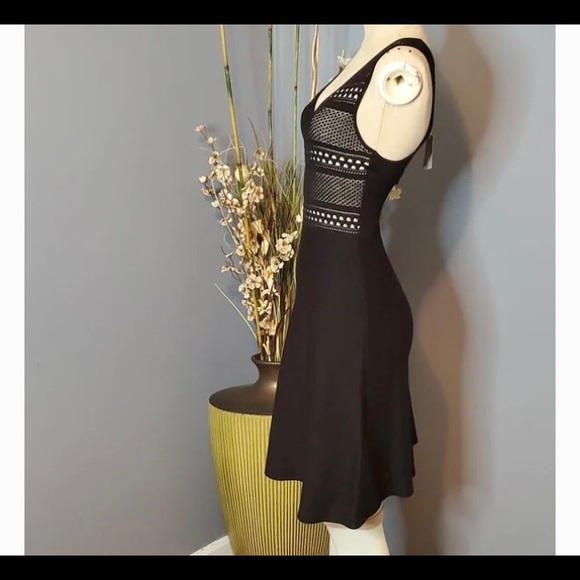 BCBGeneration Black w/ White V-Neck Sweater Dress  Fit & Flair Size Medium - Picture 7 of 13